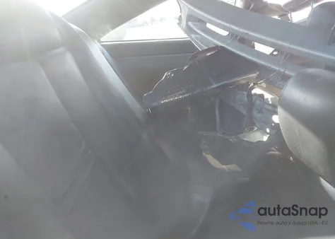 2001 Toyota Camry Solara Sle V6 z USA, uszkodzony, nr VIN 2T1CF28P01C532171